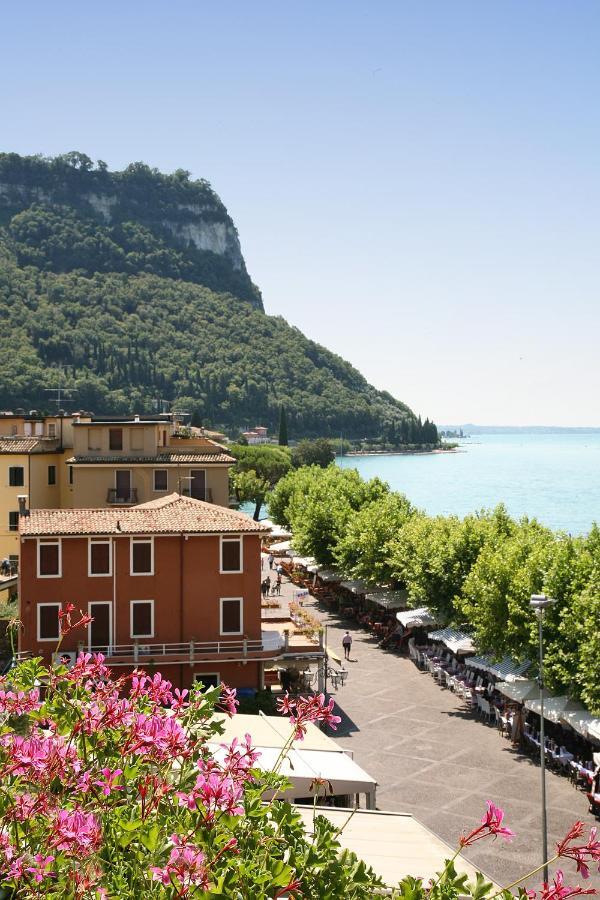 Hotel Tre Corone غارْدا المظهر الخارجي الصورة